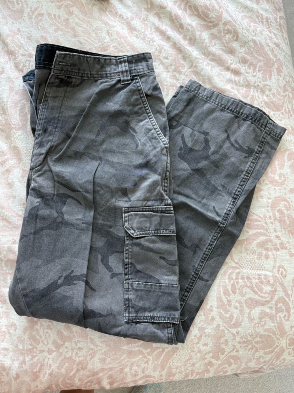 Wrangler Gray Camo Cargo Pants - Charcoal/Camo